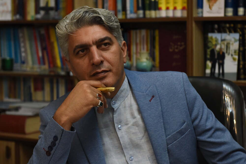 بیخود تتلو را تیتر نکنید، خسران عملکرد مدیران فاسد به مراتب از رفتارهای تتلو بیشتر است