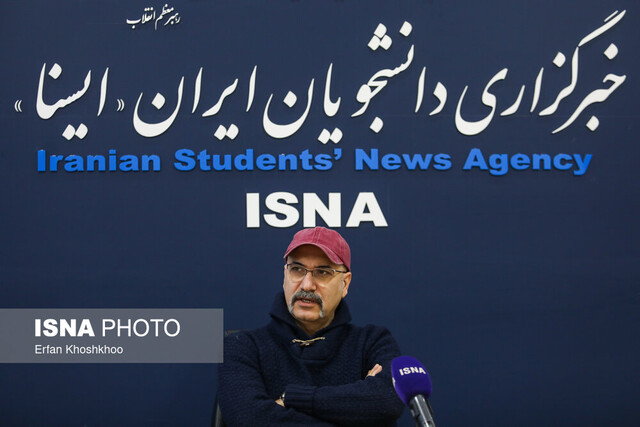 کارگردان «پالایشگاه»: وقت آن رسیده که یک خاکریز عقب برگردیم